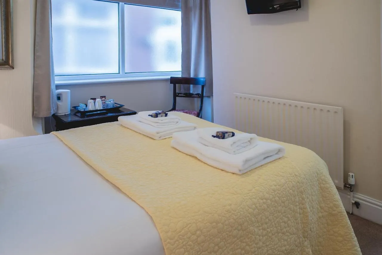 Arlana Guest House Κλίθορπς 4*,